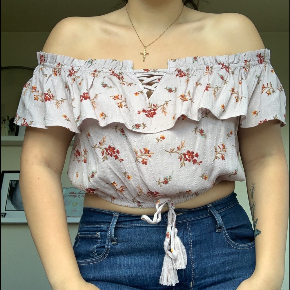 American Eagle Off The Shoulder Floral Crop Top